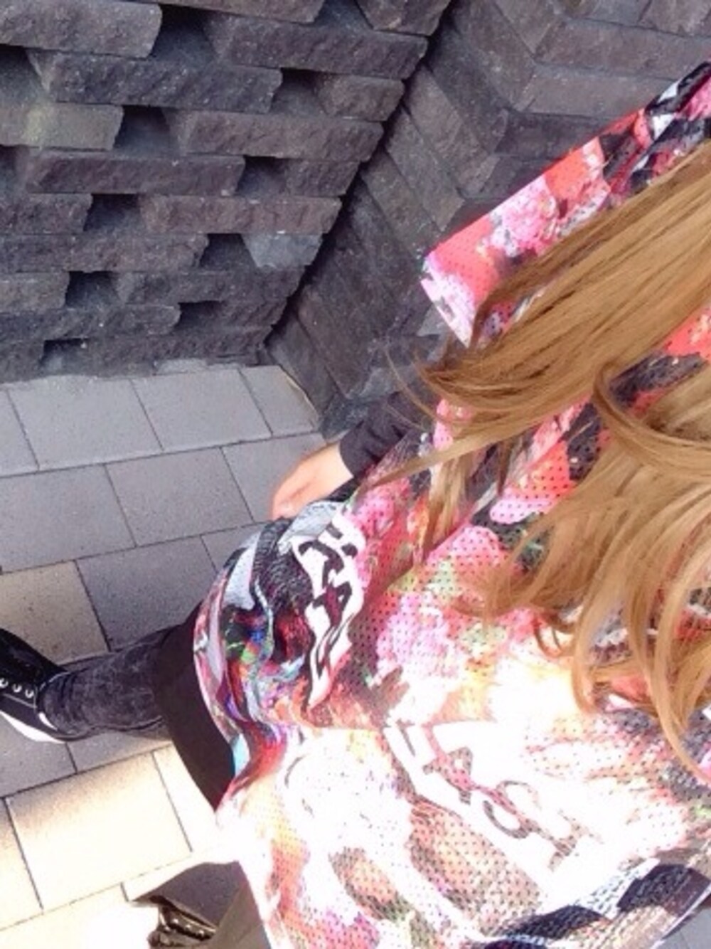 「PLASTIC TOKYOのLHP/エルエイチピー/PLASTICTOKYO/プラスティックトーキョー/GRAPHIC PARKA（トップス、レッド系）」を使った、しゃーかさん（メンズ・152cm）の夏コーディネートの1枚目の写真
