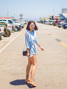 「CBOMBのアイテム」を使った、Hua Lvさん（レディース・160cm）の夏コーディネート