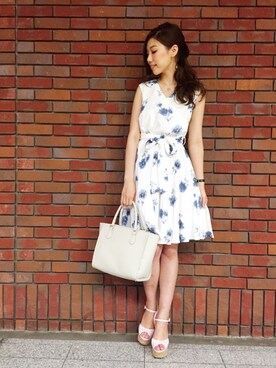 「MIIA（ミーア）のアイテム（ワンピース/ドレス、ホワイト系）」を使った、YURINAさん（レディース・166cm）の夏コーディネート