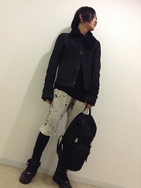 「KRIS VAN ASSCHE（クリスヴァンアッシュ）のアイテム（パンツ）」を使った、スーパースピンズ福岡天神コア店さん（メンズ・178cm）の冬コーディネート