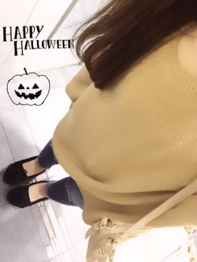 「GU（ジーユー）のアイテム（ニット/セーター、ベージュ系）」を使った、ポポさん（レディース・158cm）の秋コーディネート
