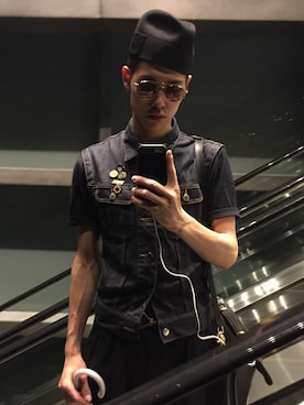 「ART COMES FIRST（アートカムズファースト）のアイテム（帽子）」を使った、春岡桐人さん（メンズ・183cm）の夏コーディネート