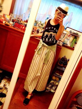 「LEPSIM（レプシィム）のビジューピアス ホワイト（ピアス（両耳用）、ホワイト系）」を使った、TSUNさん（レディース・162cm）の夏コーディネート