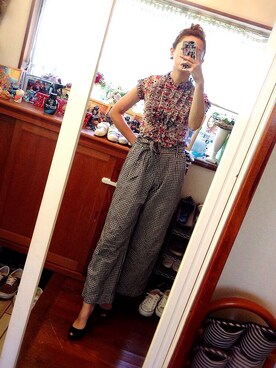 「UNIQLO（ユニクロ）のリネンワイドパンツ ギンガムチェック（その他パンツ、ブラック系）」を使った、TSUNさん（レディース・162cm）の夏コーディネート