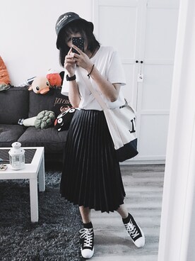 彤彤金さんのコーディネート