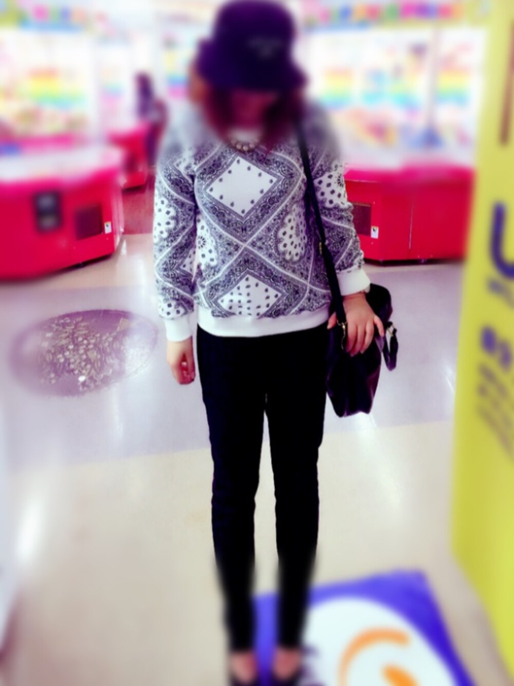 「shopping、date style♡」｜「AZULのアイテム（スウェット、ホワイト系）」を使った、Yuu.さん（レディース・155cm）の春コーディネートの1枚目の写真