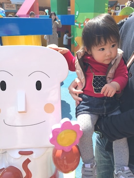 「babygap」｜「アイテム（ダウンベスト）」を使った、CHAMAさん（キッズ・80cm）の春コーディネート