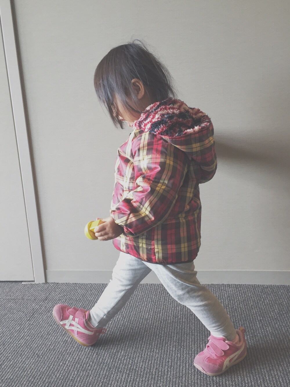 「ZARA KIDS、ビームス、2歳、キッズコーデ」｜「こども ビームスのアイテム（ジャケット/アウター、その他）」を使った、moz777さん（キッズ・90cm）の冬コーディネートの1枚目の写真