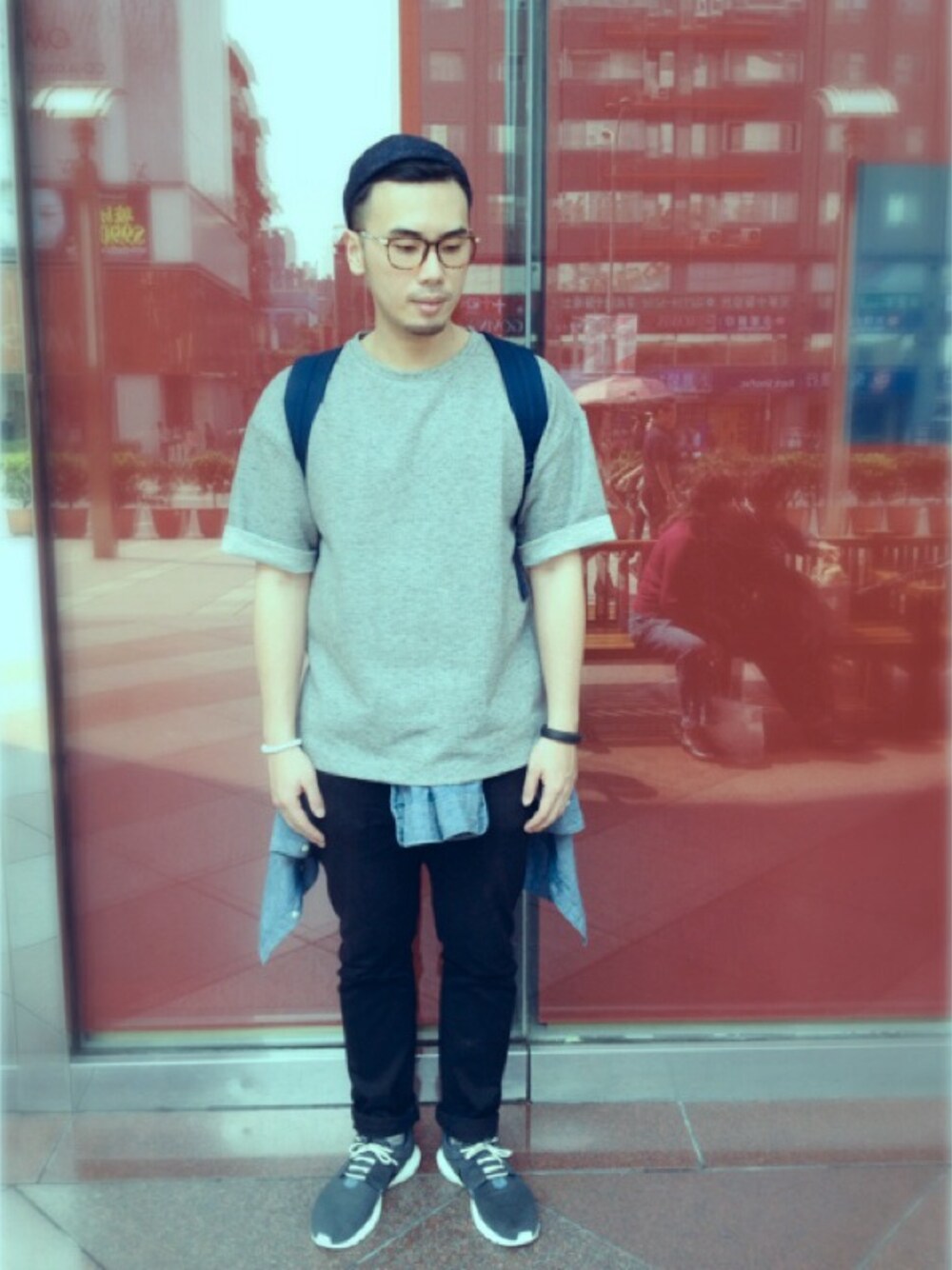 「NIKE、ZARA、Levis、ROSHERUN」｜「NIKEの店舗限定 ナイキ ローシラン NIKE ROSHERUN NM 631749-090（スニーカー、ブラック系）」を使った、Tofuさん（メンズ・175cm）の夏コーディネートの1枚目の写真