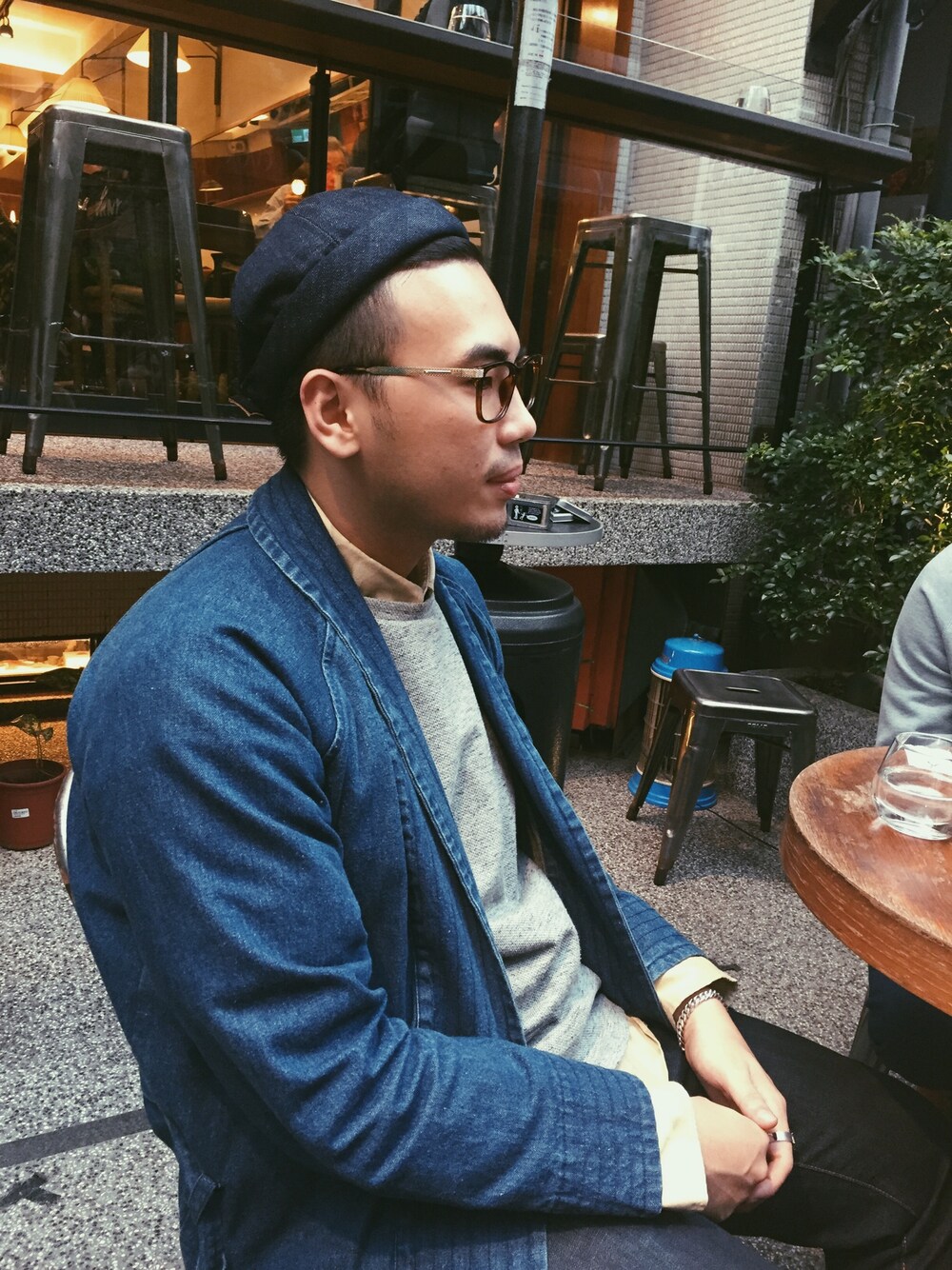 「wisdom、jeans、ape、ZARA、caps、TAIPEI、Taiwan」｜「アイテム（キャップ、ブルー系）」を使った、Tofuさん（メンズ・175cm）の冬コーディネートの1枚目の写真
