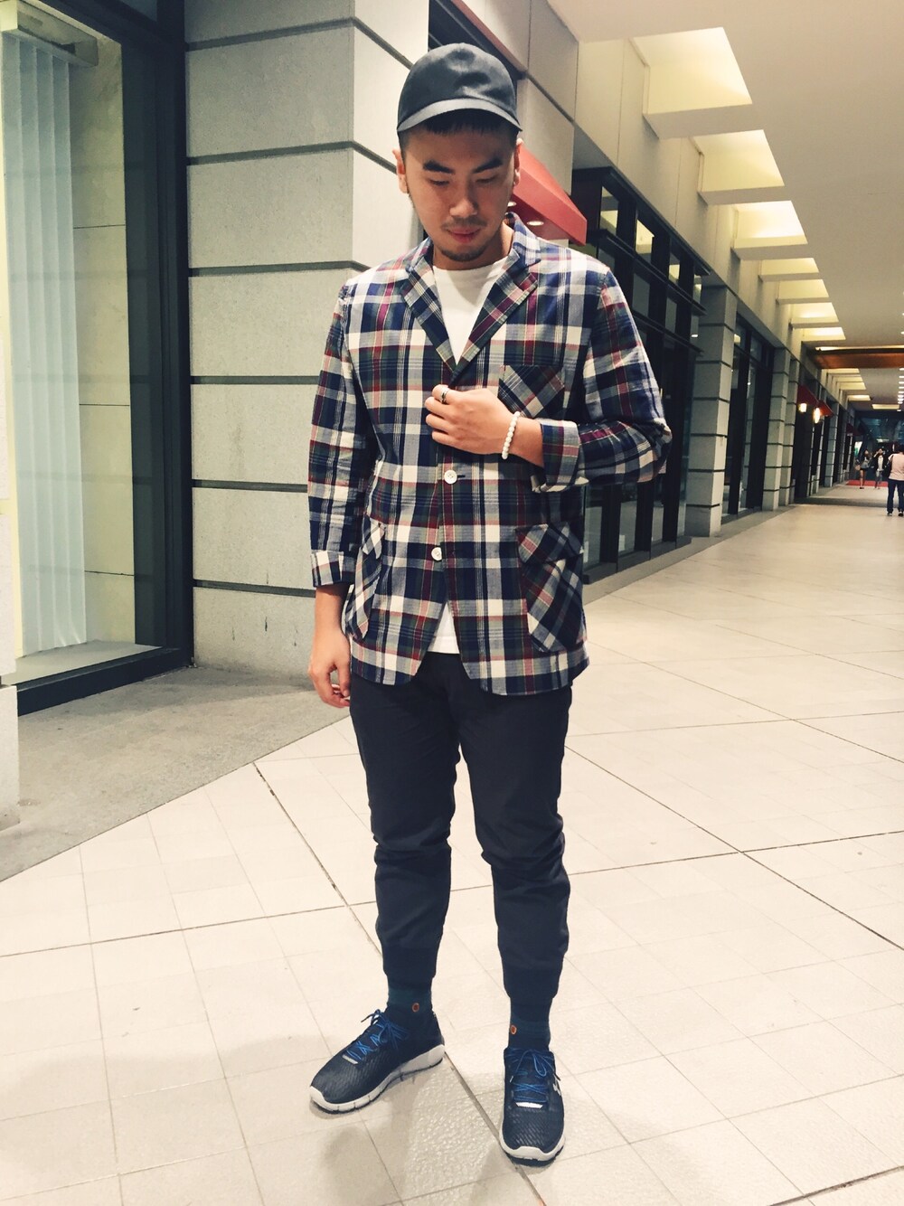 「TAIPEI、Taiwan、BEAMS、plain-me、underarmour、stance socks、TILLMANN LAUTERBACH」｜「BEAMSのアイテム（テーラードジャケット、その他）」を使った、Tofuさん（メンズ・175cm）の秋コーディネートの1枚目の写真