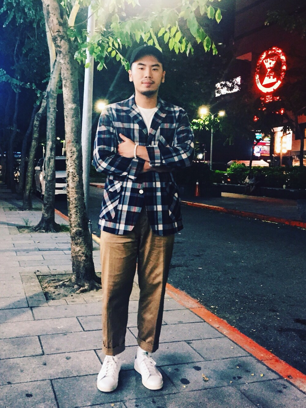 「TAIPEI、Taiwan、plain-me、united arrows、stan smith、adidas、BEAMS、PrettyNice、bread & boxers」｜「PrettyNice のアイテム（帽子、ブラック系）」を使った、Tofuさん（メンズ・175cm）の秋コーディネートの1枚目の写真