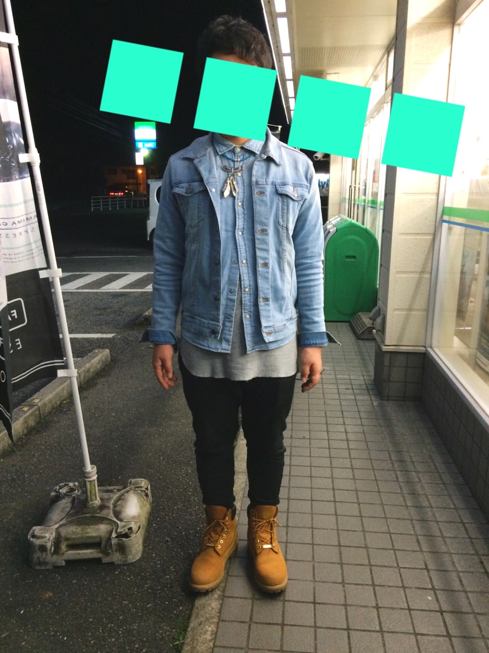 「ストリート、デニム、デニムonデニム」｜「TimberlandのTimberland / ICON 6" PREMIUM BOOT（ブーツ、ベージュ系）」を使った、燎さん（メンズ・170cm）の春コーディネートの1枚目の写真