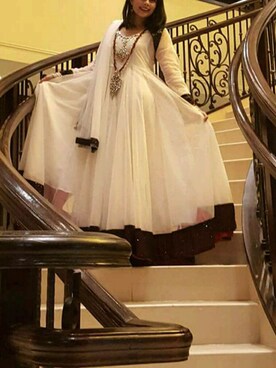 「GOWN」｜SFKさん（レディース・163cm）の秋コーディネート