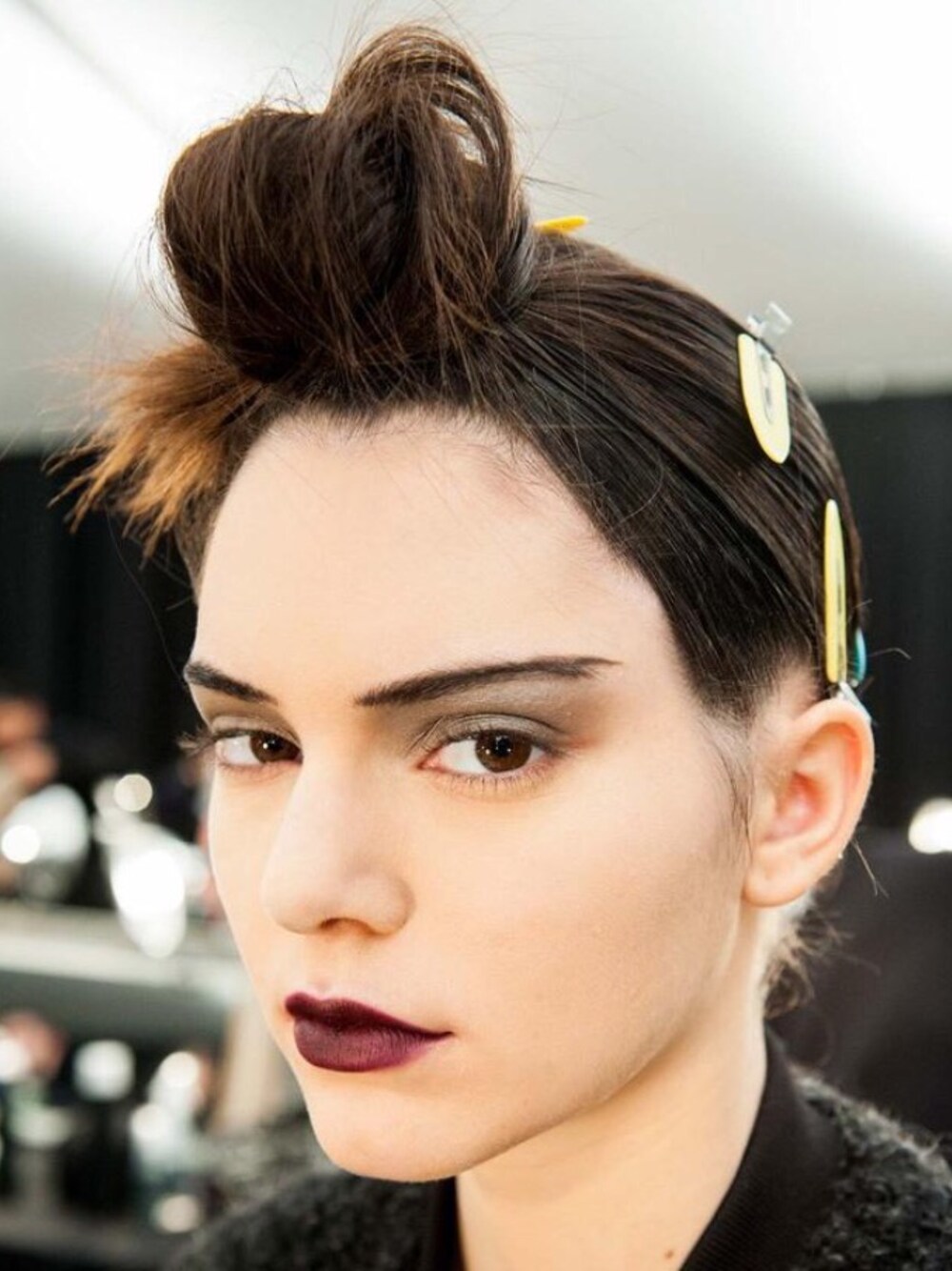 「MARC JACOBS、makeup、dressup、vreeland、dark red、Kendall Jenner」｜「MARC JACOBSのアイテム（メイクブラシ、その他）」を使った、Susan Chenさん（レディース・175cm）の冬コーディネートの1枚目の写真