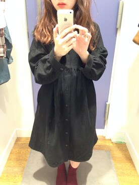「LIMI feu（リミフゥ）のアイテム（ワンピース、ブラック系）」を使った、エリナハマダさん（レディース・153cm）の春コーディネート