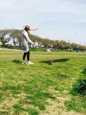 「お散歩」｜「アイテム（シャツワンピース）」を使った、miamamさん（レディース・156cm）の春コーディネート