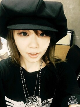 Leigh Leh Yslさんのコーディネート
