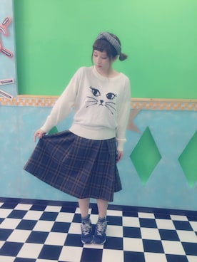 「WEGO（ウィゴー）のアイテム（ヘアバンド、グレー系）」を使った、松本鈴香さん（レディース・153cm）の秋コーディネート