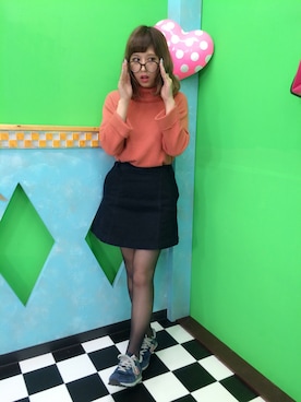 「Grimoire（グリモワール）のアイテム（ニット/セーター、オレンジ系）」を使った、松本鈴香さん（レディース・153cm）の秋コーディネート