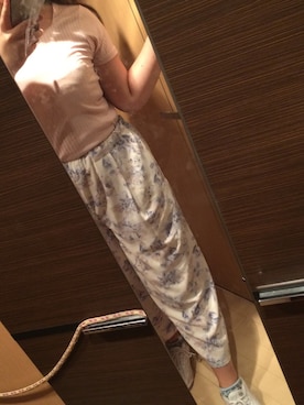 「しまむら（シマムラ）のアイテム（Tシャツ/カットソー、ピンク系）」を使った、Yさん（レディース・163cm）の夏コーディネート