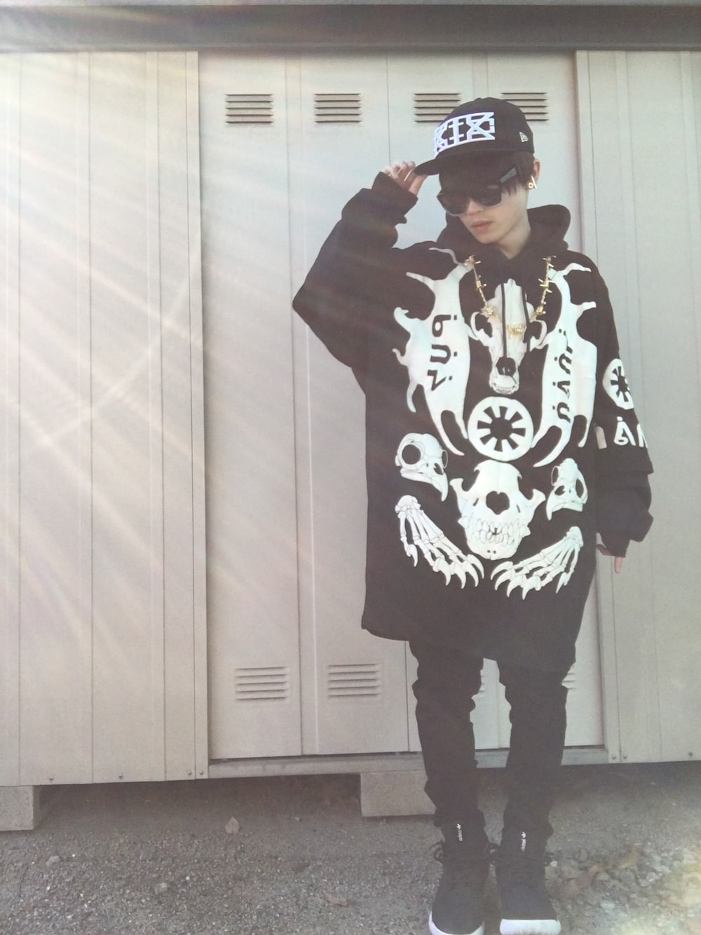 「ktz、kokontozai、AMBUSH、A.D.S.R.、adidas originals、street、black、ootd、outfit、today」｜「KTZのアイテム（キャップ、ブラック系）」を使った、まーさん（メンズ・165cm）の冬コーディネートの1枚目の写真
