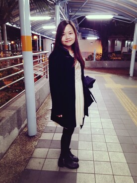 「CECIL McBEE（セシルマクビー）のアイテム（チェスターコート）」を使った、Kristy Ng さん（レディース・157cm）の春コーディネート