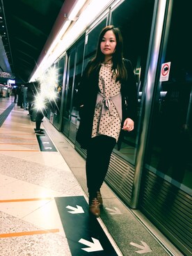 「Switch（スウィッチ）のアイテム」を使った、Kristy Ng さん（レディース・157cm）の春コーディネート