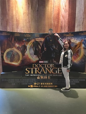 「ESTACOT（エスタコット）のアイテム」を使った、Kristy Ng さん（レディース・157cm）の秋コーディネート