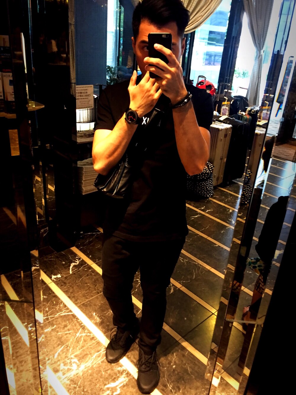「REMIX、NIKE、PORTER、Fossil、remixtaipei、black、shibuya」｜「NIKEのアイテム（スニーカー、ブラック系）」を使った、Marsさん（メンズ・174cm）の秋コーディネートの1枚目の写真