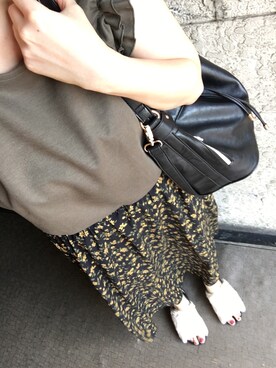「しまむら（シマムラ）のアイテム（Tシャツ/カットソー、グリーン系）」を使った、saochi♡さん（レディース・160cm）の秋コーディネート