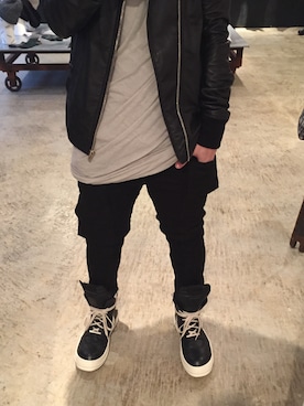 「DRKSHDW by RICK OWENS（ダークシャドウ バイ リックオウエンス）のアイテム（デニムパンツ）」を使った、S_ma20kaさん（メンズ・168cm）の秋コーディネート