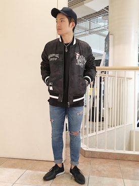 「AVIREX（アヴィレックス）のアイテム（スタジャン）」を使った、SHOさん（メンズ・168cm）の秋コーディネート