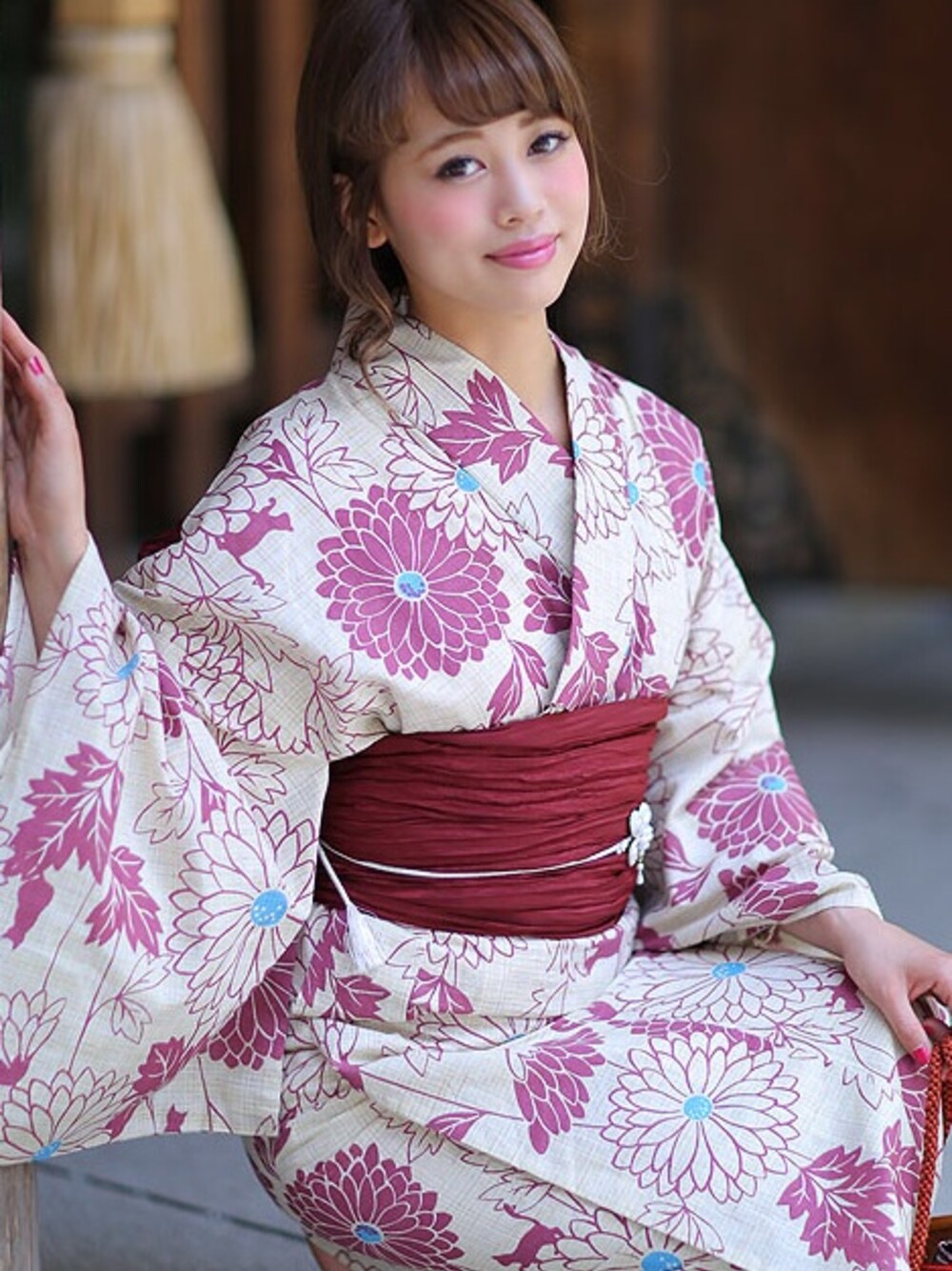 utataneさんの「utatane 高級変わり織り浴衣3点セット リネン麻混・大正浪漫の菊と小猫（utatane）」を使ったコーディネート