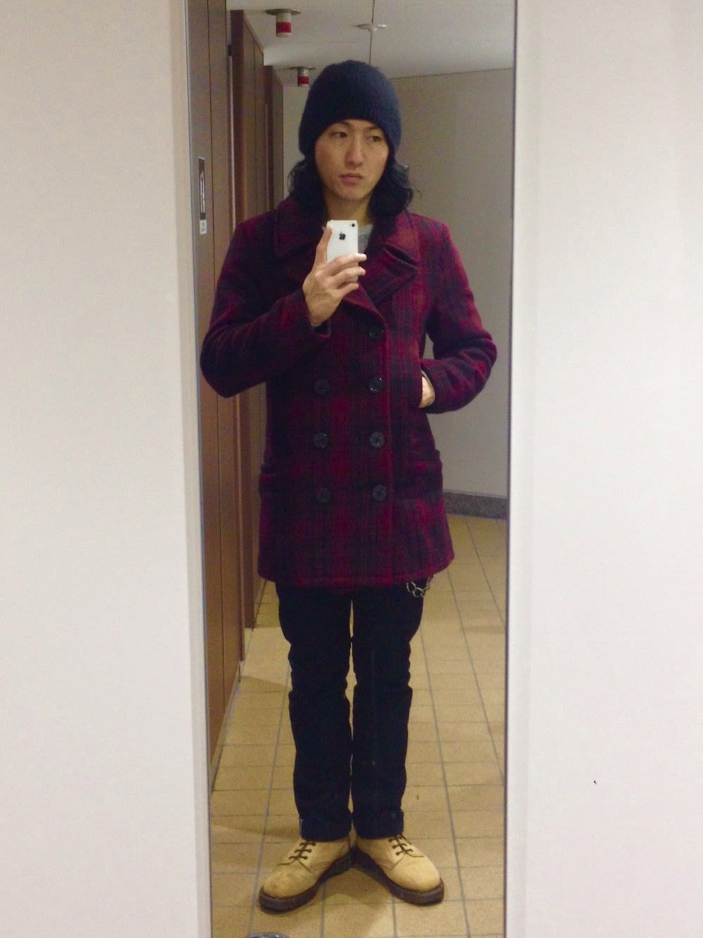 「SCHOTT、sugarcane、DrMartens、CA4LA、ショット、ピーコート、ヌバックレザー」｜「schottのSchott/ショット/782WU PLAID 4POCKET PEA COAT/プレイド　4ポケット　ピーコート（ピーコート、レッド系）」を使った、金武慶洋さん（メンズ・175cm）の冬コーディネートの1枚目の写真
