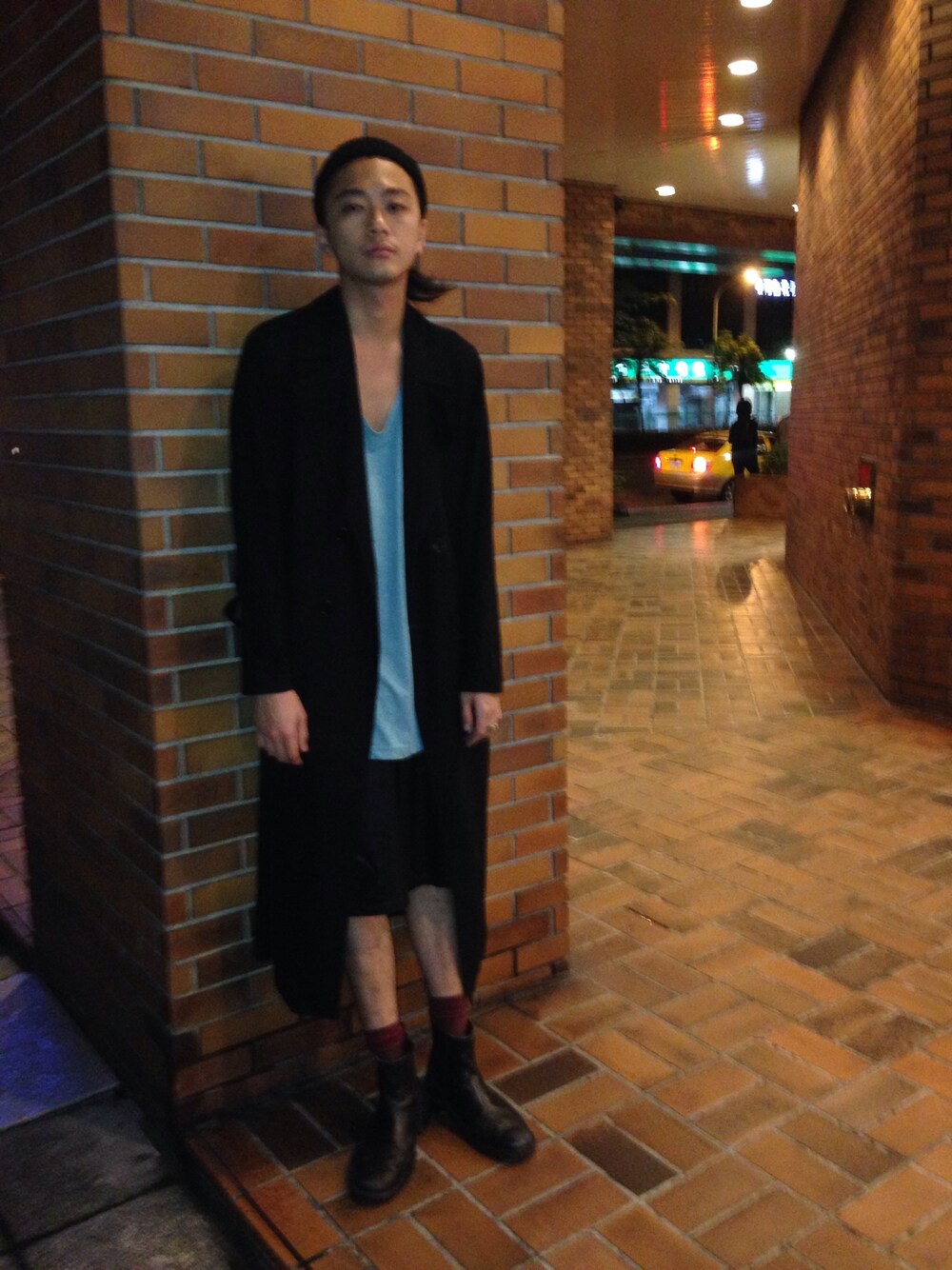 「BOTTEGA VENETAのアイテム（バングル/リストバンド、ブラック系）」を使った、ShuHuai Changさん（メンズ・183cm）の夏コーディネートの1枚目の写真