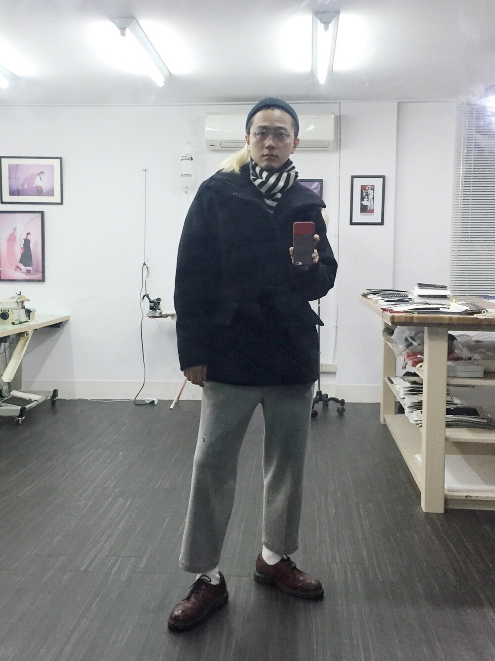 「bulky」｜「Acne Studiosのアイテム（その他アウター、ブラック系）」を使った、ShuHuai Changさん（メンズ・183cm）の冬コーディネートの1枚目の写真