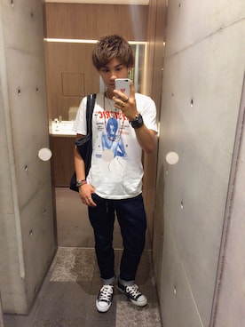 WOLF'S HEADのブレスレット（レッド系）を使った人気ファッション