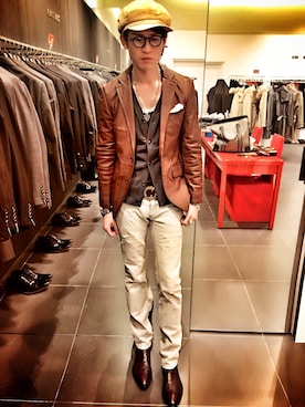 「アイテム（ムートンコート、オレンジ系）」を使った、Marco   Lauさん（メンズ・182cm）の冬コーディネート