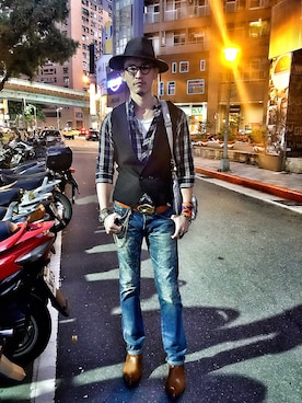 「COMME CA COLLECTION（コムサ・コレクション）のアイテム」を使った、Marco   Lauさん（メンズ・182cm）の秋コーディネート