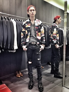 「Saint Laurent」｜「アイテム（ダウンジャケット/コート）」を使った、Marco   Lauさん（メンズ・182cm）の秋コーディネート
