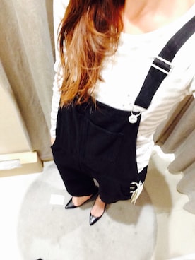 「黒サロペット」｜Sato*さん（レディース・164cm）の秋コーディネート