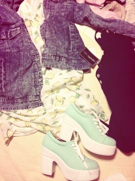 サ カ タ リ ホさんのコーディネート