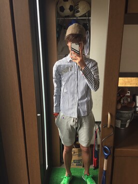 「Champion（チャンピオン）のアイテム（その他パンツ、グレー系）」を使った、sy…neさん（メンズ）の秋コーディネート