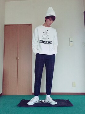「ホワイトスニーカー」｜「アイテム（ニットキャップ/ビーニー）」を使った、sy…neさん（メンズ・178cm）の秋コーディネート