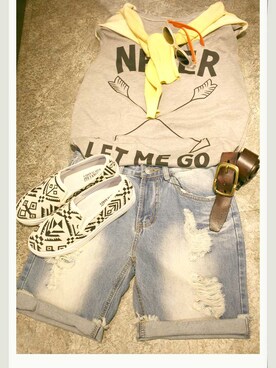 雜衣舖時尚服飾精品さんのコーディネート