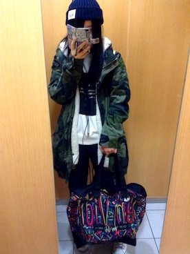 「Desigual（デシグアル）のアイテム（ミリタリージャケット）」を使った、ヒロタさん（レディース・161cm）の冬コーディネート