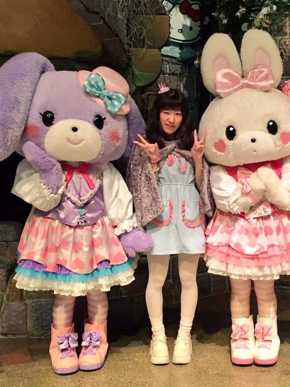 「E hyphen world gallary、WEGO、アウター、ファー、ひょう柄、ワンピース、原宿、ootd、ハロウィン、halloween」｜「WEGOのWEGO/ボリュームシューズ（ドレスシューズ、ピンク系）」を使った、히카리さん（レディース・158cm）の秋コーディネートの1枚目の写真