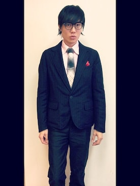 「アイテム（フォーマルスーツ/小物、シルバー系）」を使った、LKさん（メンズ・178cm）の冬コーディネート