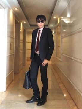 「アイテム（ネクタイ、レッド系）」を使った、LKさん（メンズ・178cm）の秋コーディネート